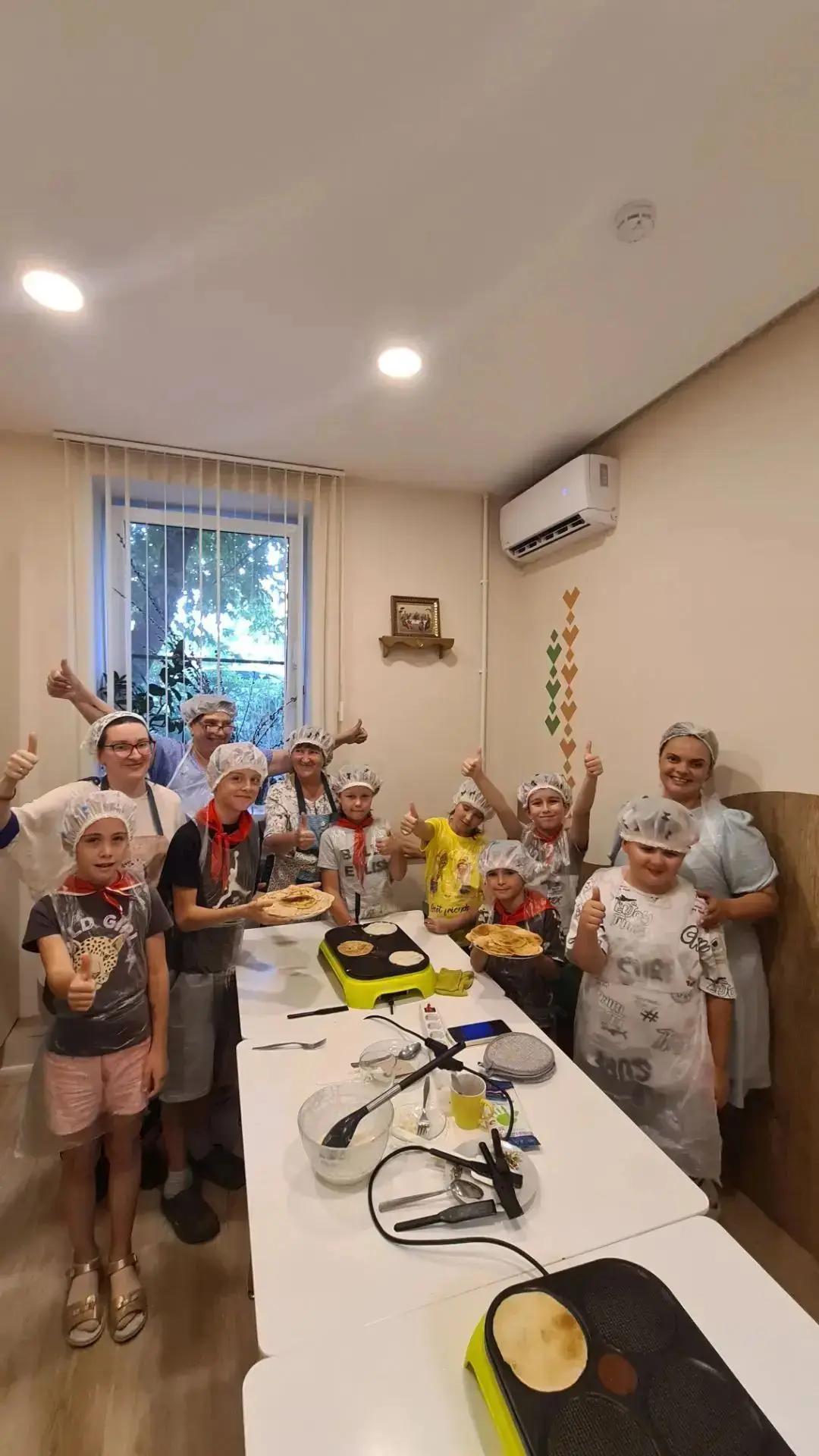 Золото августа: как волонтеры «ЕДИНСТВА» пекли доброту в «Лествице», фото 3
